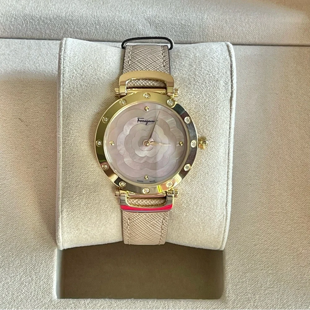 Salvatore Ferragamo Style Ladies Quartz Watch Pink Mother of Pearl Dial